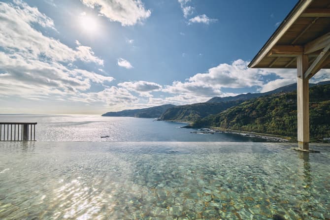 【関東近郊】海が見える温泉おすすめ10選！絶景露天やインフィニティ風呂を日帰りで堪能＜2026＞