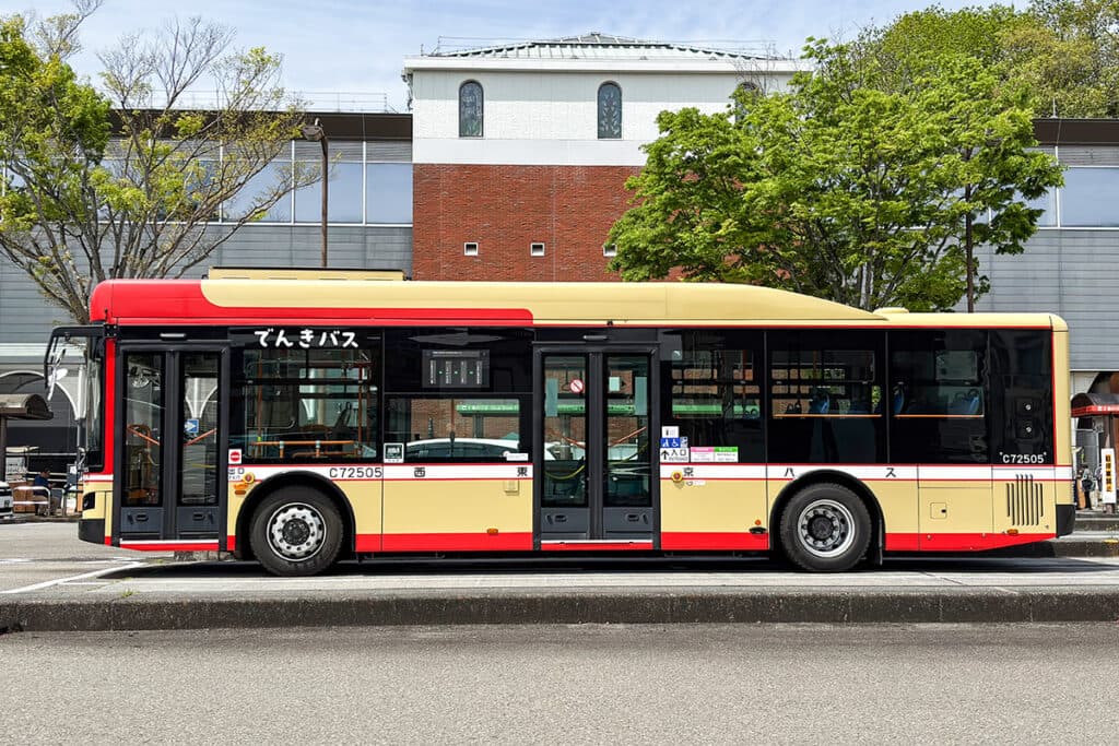 全体の何%を占める!? バス旅中にたまたま乗れた電気バスの割合と車種を振り返ってみた - 自動車情報誌「ベストカー」
