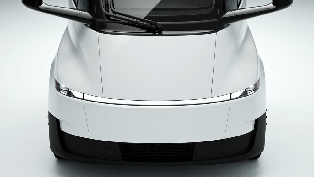 テスラのBEV大型トラクタ「セミ」がついに量産開始!! 「18輪のテスラ」が商用車市場を開拓 - 自動車情報誌「ベストカー」